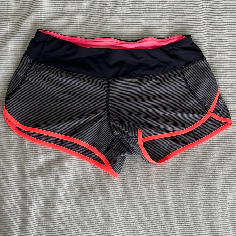 LuLulemon Running Shorts | Grey Stripes | Size 6